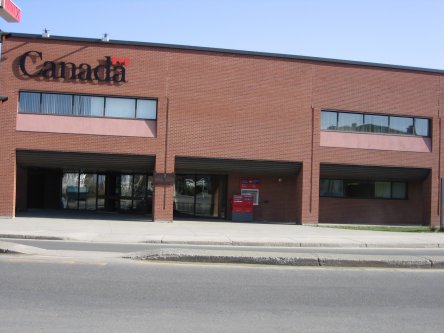 Photo de l'édifice du bureau Rouyn-Noranda - Centre Service Canada situé au 151, avenue du Lac à Rouyn-Noranda