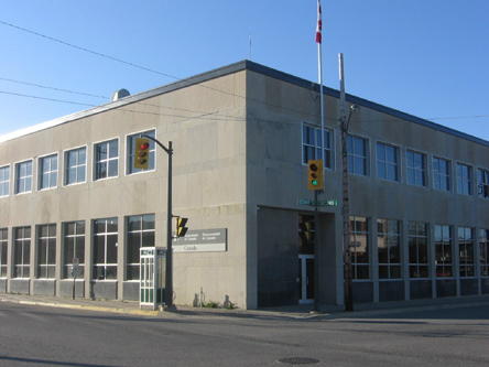 Photo de l'édifice du bureau Timmins - Centre Service Canada situé au 120, rue Cedar Sud à Timmins