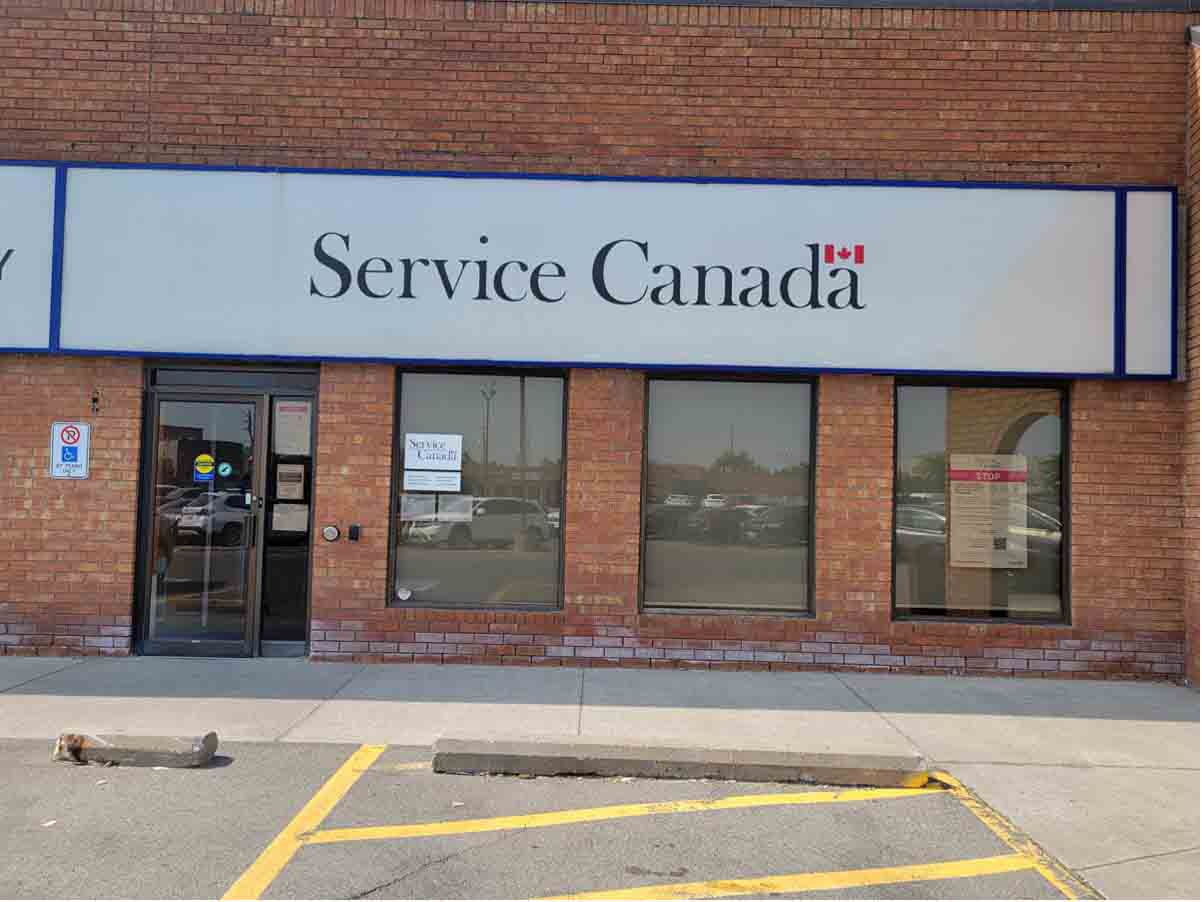 Building image of Burlington Service Canada Centre at 676 Appleby Line in Burlington