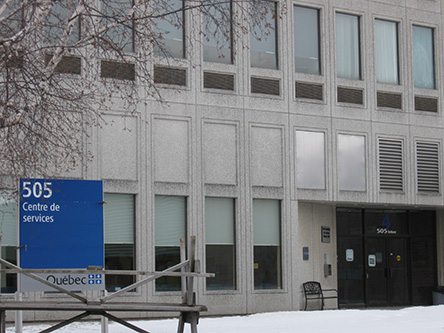 Photo de l'édifice du bureau Lachute - site de services mobiles réguliers situé au 505, avenue Béthany à Lachute