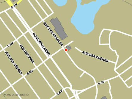 Carte routière indiquant l'emplaçement du bureau Dolbeau - Centre Service Canada situé au 1400, rue Des Érables à Dolbeau-Mistassini