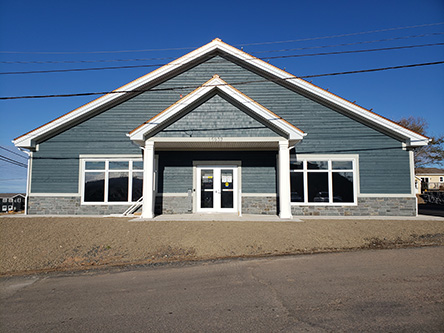 Building image of Inverness Service Canada Centre at 15932 Central Avenue in Inverness