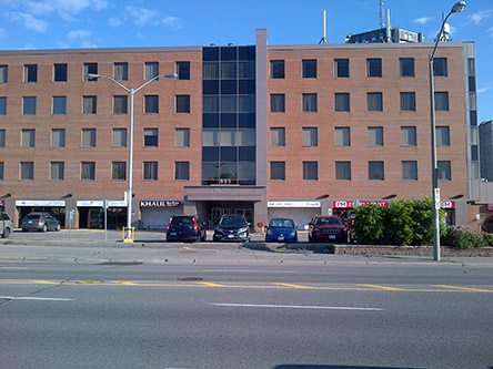 Building image of Ottawa Service Canada Centre - Passport Services at 885 Meadowlands Drive East, Suite 115 (May also be accessed via 1430 Prince of Wales Drive) in Ottawa