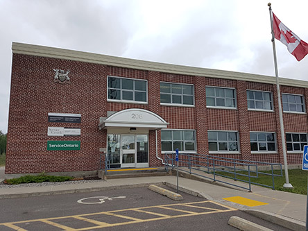 Photo de l'édifice du bureau Geraldton - Centre Service Canada situé au 208, avenue Beamish Ouest à Geraldton