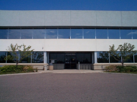 Building image of Thunder Bay Service Canada Centre at 975 Alloy Drive in Thunder Bay