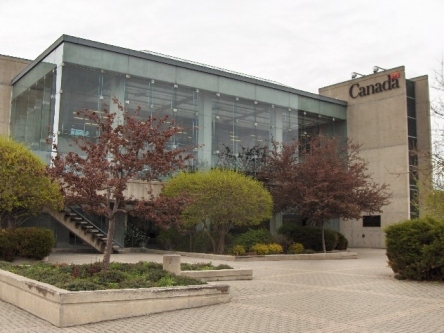Photo de l'édifice du bureau Cornwall - Centre Service Canada situé au 111, rue Water Est à Cornwall