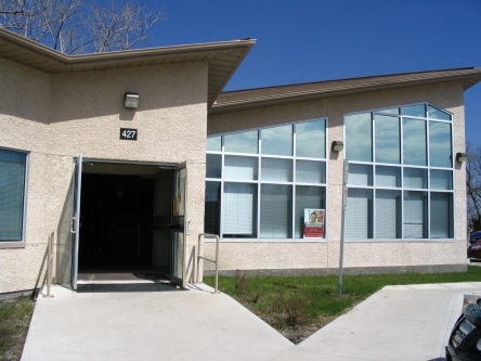 Photo de l'édifice du bureau St-Pierre-Jolys - Centre Service Canada situé au 427, rue Sabourin à St-Pierre-Jolys