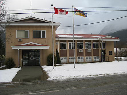 Photo de l'édifice du bureau Bella Coola - site de services mobiles réguliers situé au 636, rue Cliff à Bella Coola