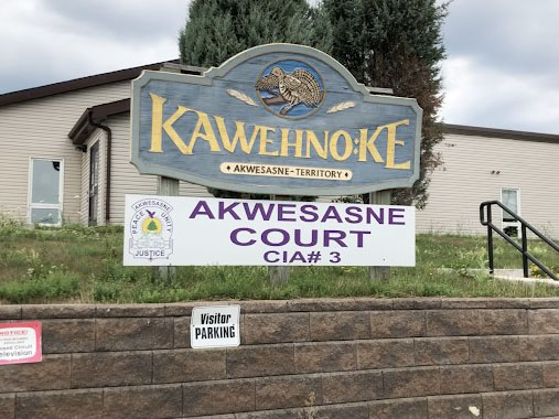 Photo de l'édifice du bureau Akwesasne  - site de services mobiles réguliers situé au  101, chemin Tewesateni à Akwesasne