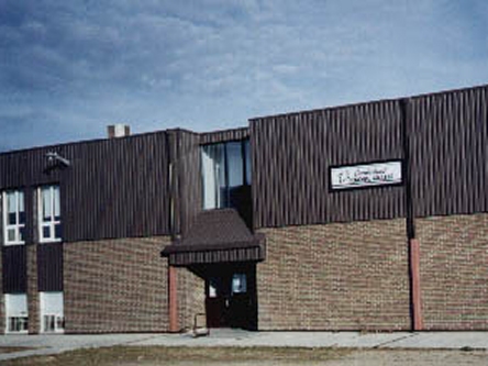 Photo de l'édifice du bureau Hudson Bay - site de services mobiles réguliers situé au 501, rue Prince à Hudson Bay